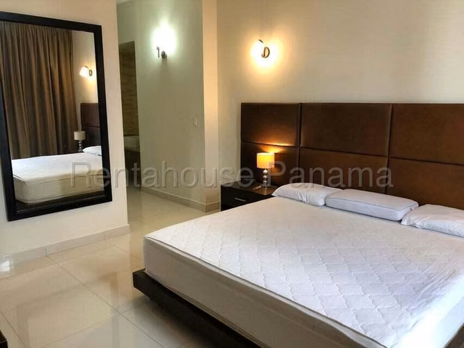 Apartamento en Alquiler en Obarrio MPM 26-8815