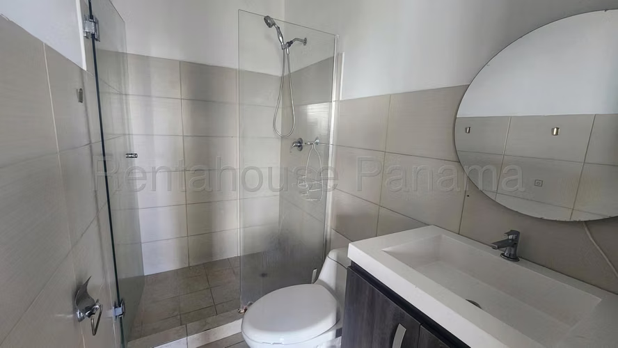 Se Vende Apartamento en Pueblo Nuevo MDV26-8805
