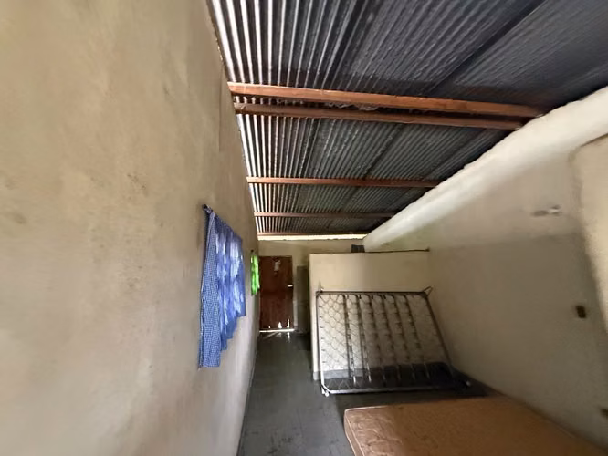 Se vende terreno con 5 apart estudios para remodelar cerca de U