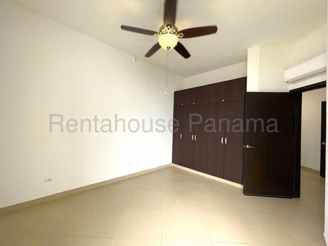 Alquiler de Apartamento en Costa del Este Ph Country Club ANL
