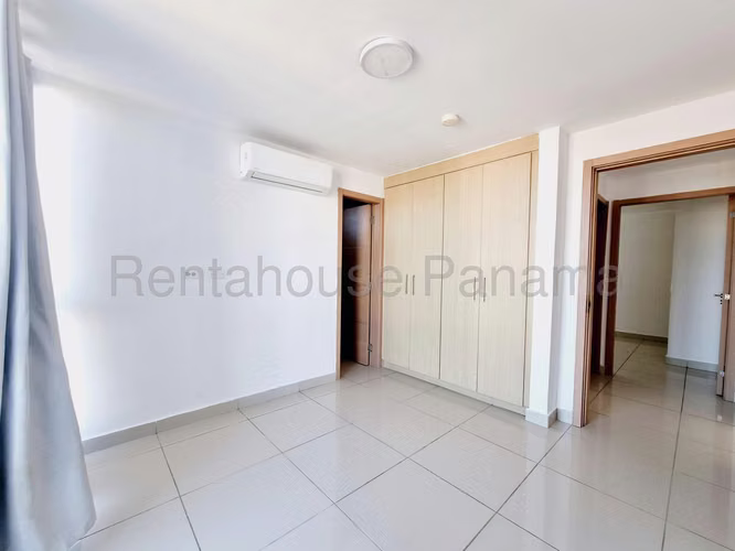 Alquiler de Apartamento en Carrasquilla Ph Torres de Castilla CCO