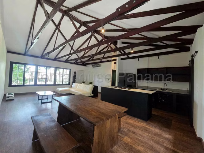 Casa Parcialmente Amoblada en Venta Balboa, CIG263867