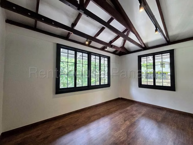 Casa Parcialmente Amoblada en Venta Balboa, CIG263867