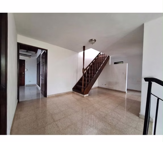 alquilo casa en el dorado de 500 M2