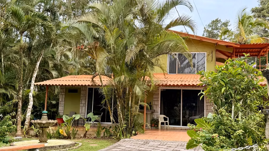 House for Sale in El Nido, Cerro Azul.