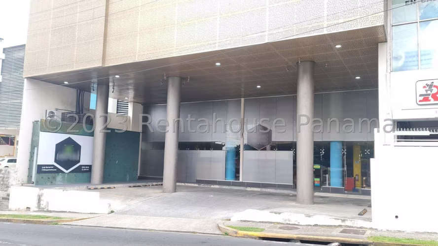 Local Comercial en Venta en 12 de Octubre  JG