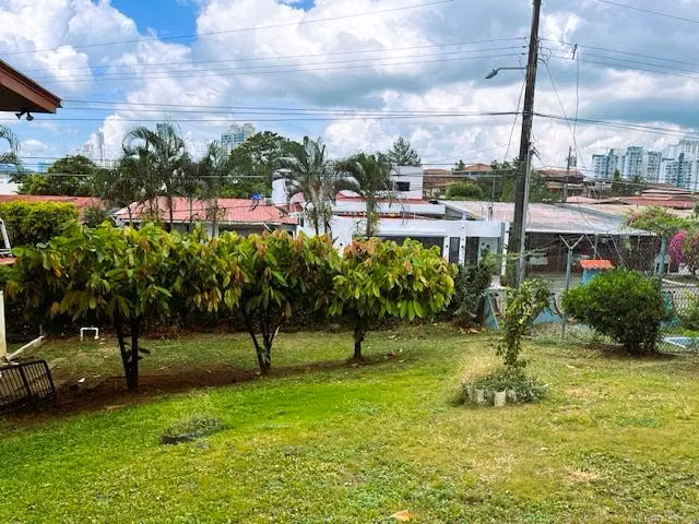 VENDO CASA EN HATO PINTADO CON PISCINA/NEGOCIABLE (DB)