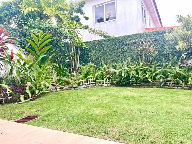 SE VENDE CASA EN QUINTAS DE VERSALLES - Imagen 8