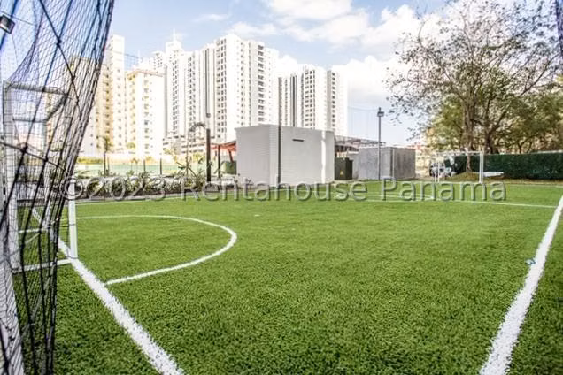 Se Vende Apartamento en Condado del Rey LA26-7507