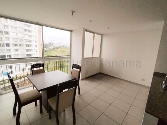 Apartment for Sale in El Bosque LA26-4042