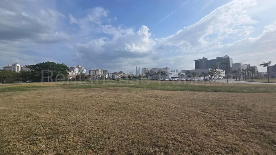 Terreno en Venta en Santa Maria JG