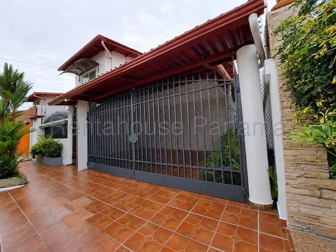 Casa en Venta en Villa Zaita JG