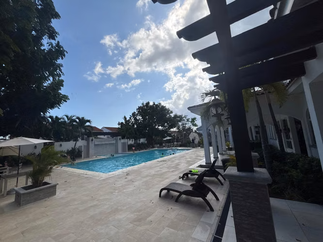 VERSALLES DON BOSCO / EXCLUSIVO / CASA AMOBLADA / 3 REC / PANELES SOLARES - Imagen 18