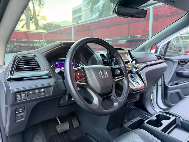 HONDA ODYSSEY ELITE