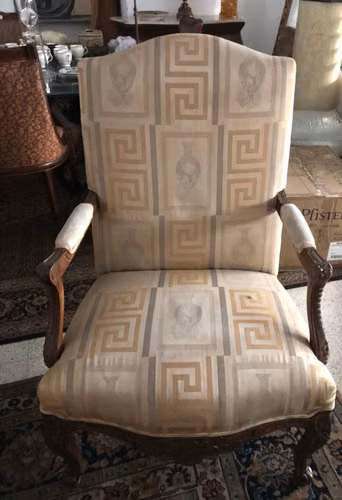 2 ARMCHAIRS MADE IN ITALIAN. OAK WOOD