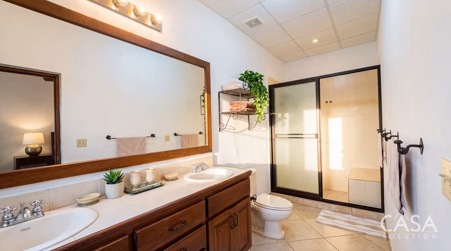 Apartamento Amueblado Amplio en Planta Baja en Valle Escondido Boquete - Imagen 13