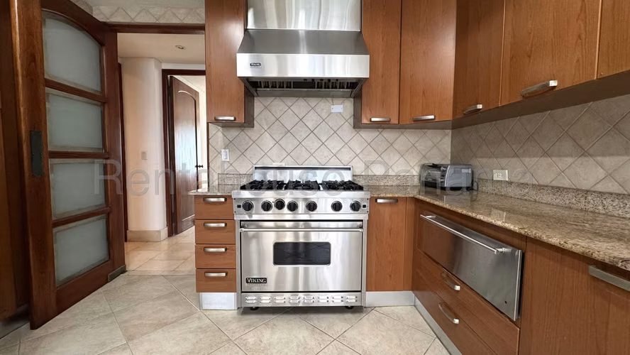 Apartamento en Alquiler en Punta Pacifica 26*5358Mfk