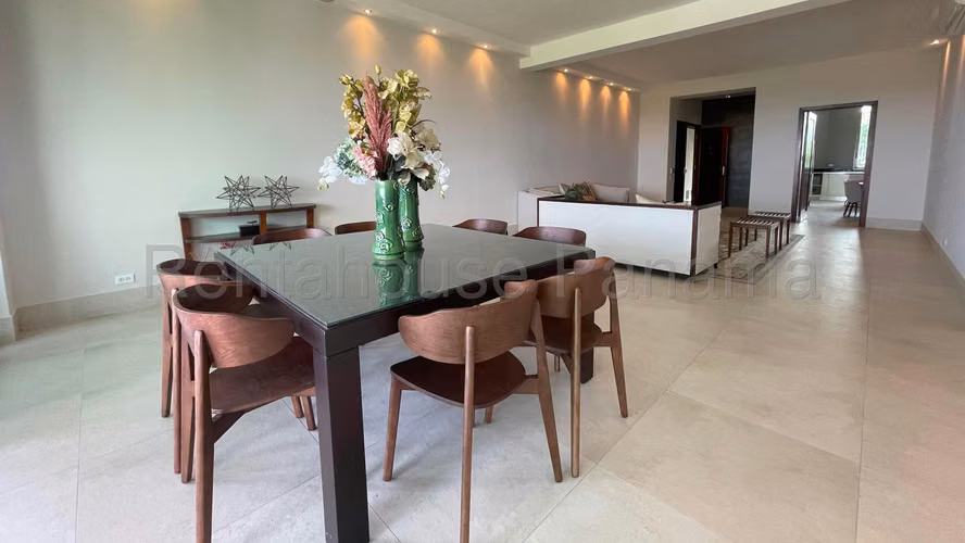 Espectacular y Unico Apartamento en Venta en Amador 26*8205Mfk