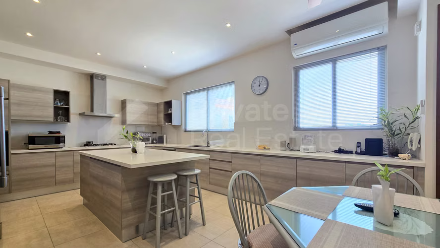 Venta de Apartamento PH The Reserve Santa María