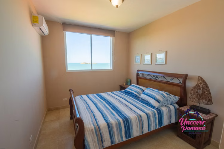 Apartamento con vista al mar en PH Playa Blanca