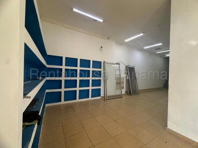 Se alquila local comercial en vía España - Imagen 2