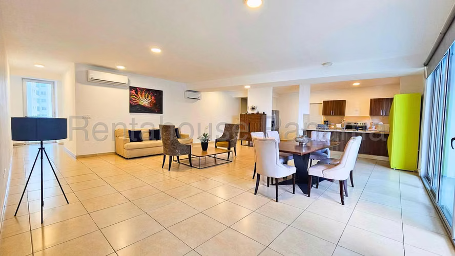 Apartamento Amoblado en Venta en Oasis on the Bay Punta Pacifica CIG268812