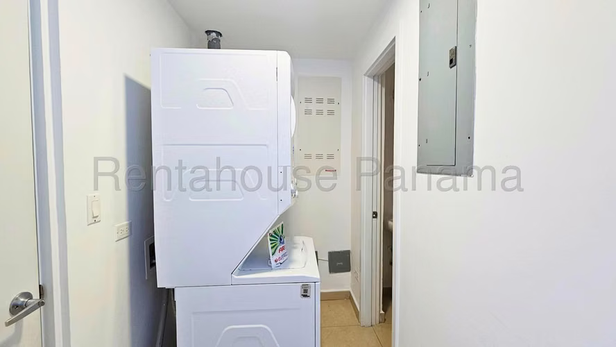 Apartamento Amoblado en Venta en Oasis on the Bay Punta Pacifica CIG268812