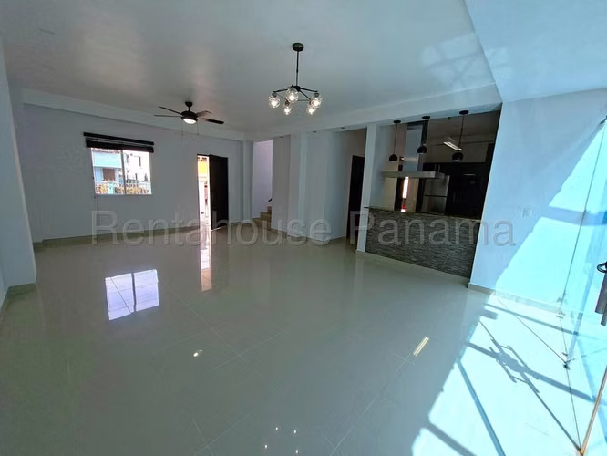 Casa en Alquiler en La Alameda Betania CIG268838