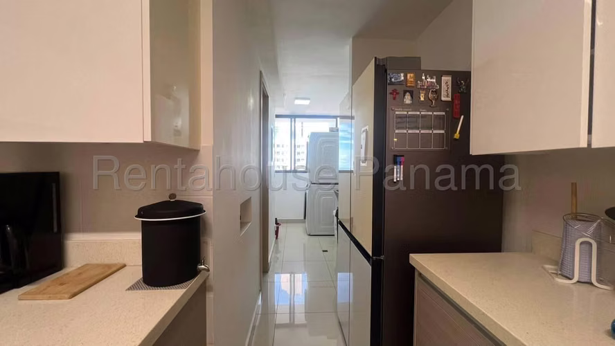 Alquiler de Apartamento en Bella Vista. BALBOA BAY. CON O SIN MUEBLES