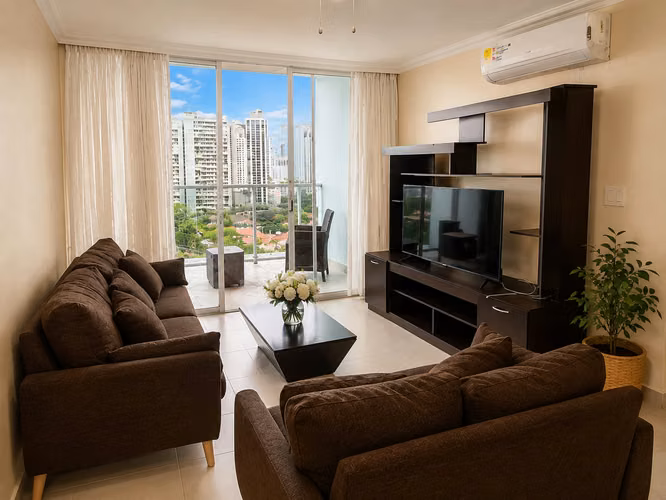 Full Amoblado Apartment with Balcony and View - 124; 2 Recamars + CBE - 124; Pool - 124; 1000