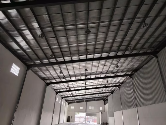 Venta de Ofibodega con Electricidad Trifasica