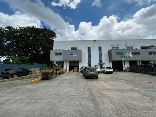 Venta de Ofibodega Comercial frente al Metro - Imagen 18