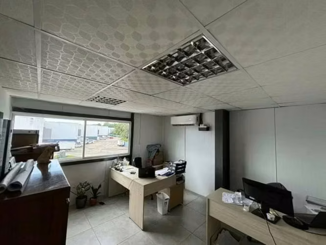 Venta de Ofibodega Comercial frente al Metro - Imagen 13