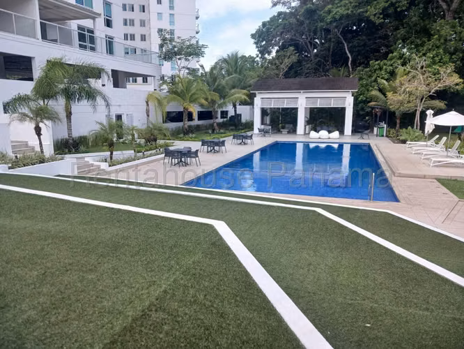 Se Alquila Apartamento en Clayton MDV26-8122