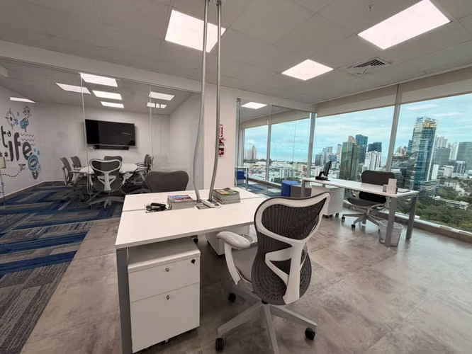 Elegant corporate office for rent in Sortis Business Tower