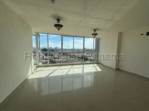 Venta de Apartamento con 118m2 en Chanis PH Creta 26-8801SR