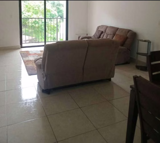 SE VENDE APARTAMENTO REPOSEIDO EMBASSY VILLAGE ANCON 2 HABITACIONES - Imagen 2