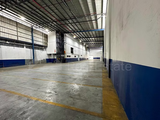 Alquiler de Bodega en Parque Logistico en La Loceria - Imagen 3