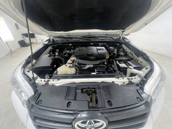 TOYOTA HILUX - 2025 - PPHX - Automarket - Imagen 3