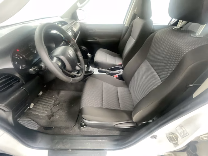 TOYOTA HILUX - 2025 - PPHX - Automarket - Imagen 5
