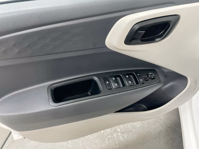 HYUNDAI GRAND I-10 - 2026 - HIX - Automarket - Imagen 4