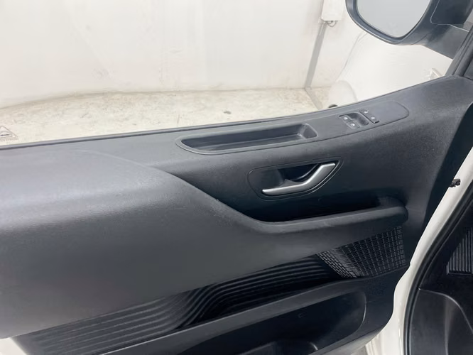 HYUNDAI STARIA - 2024 - MVHX - Automarket