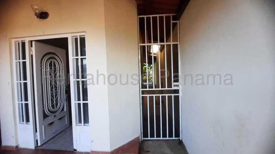 Venta de Casa en Brisas Del Golf Casa CCO