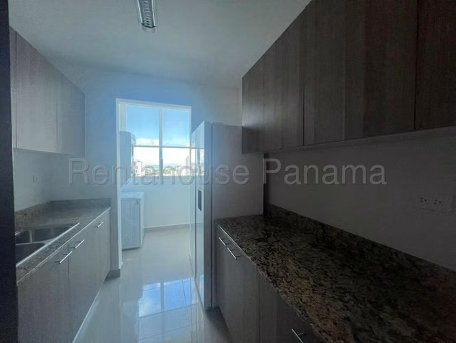 Apartamento en Alquiler en Bella Vista  JG