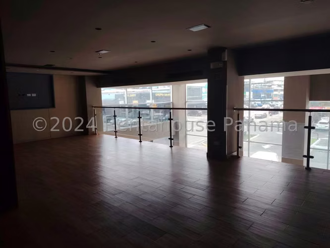 Local Comercial en Alquiler en Vista Hermosa JG