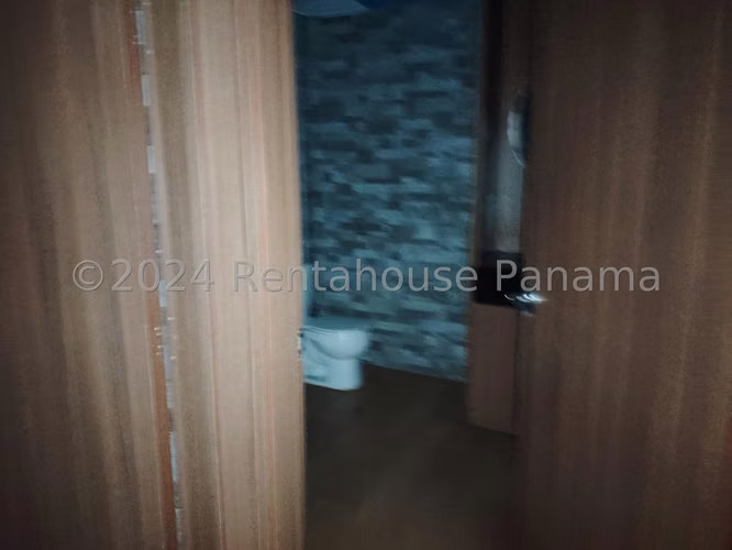 Local Comercial en Alquiler en Vista Hermosa JG