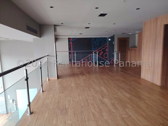 Local Comercial en Alquiler en Vista Hermosa JG