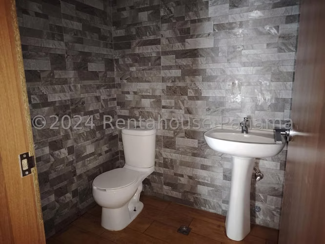 Local Comercial en Alquiler en Vista Hermosa JG