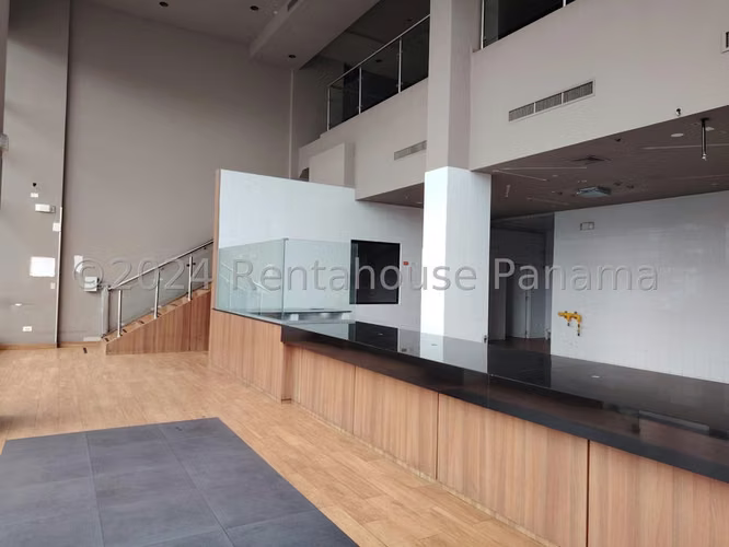 Local Comercial en Alquiler en Vista Hermosa JG
