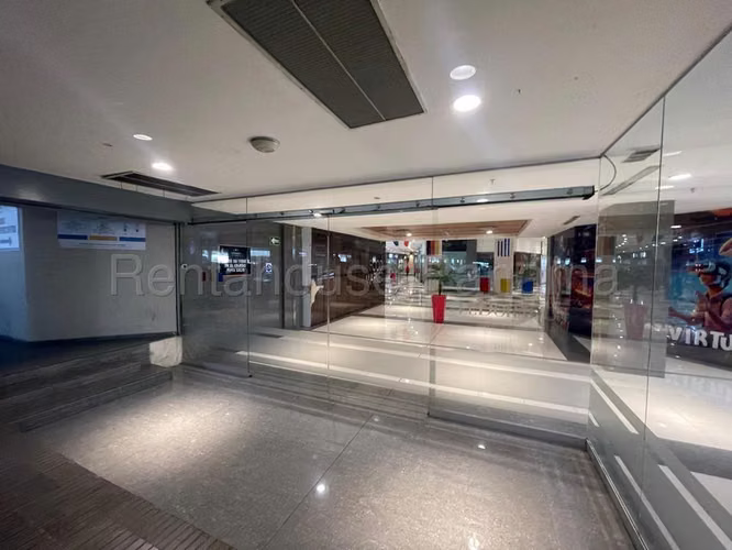 Local Comercial en Alquiler en El Dorado JG